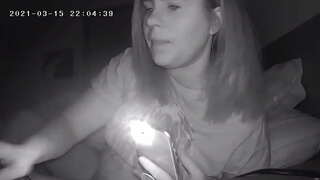 Busty Spanish às don a H-Clit aig Bedtime Falaichte Cam