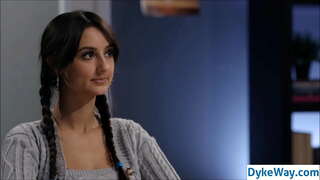 една лесбийка, натуралка и учителка