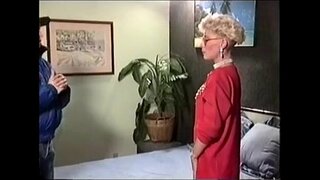 Abby Гейл porn star ağır sikilmiş olur bu anal üzüm