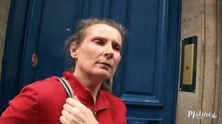 с моими друзьями мы трахаем зрелую женщину