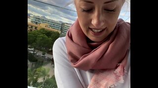 Fingering yo pou pi gwo pwen nan yon majorken otèl sou galeri a!