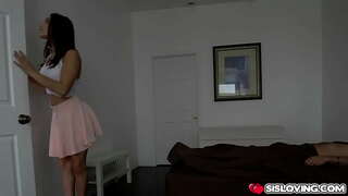 Abella危ない感じさせstepbrothersコックの内側に濡れtwat